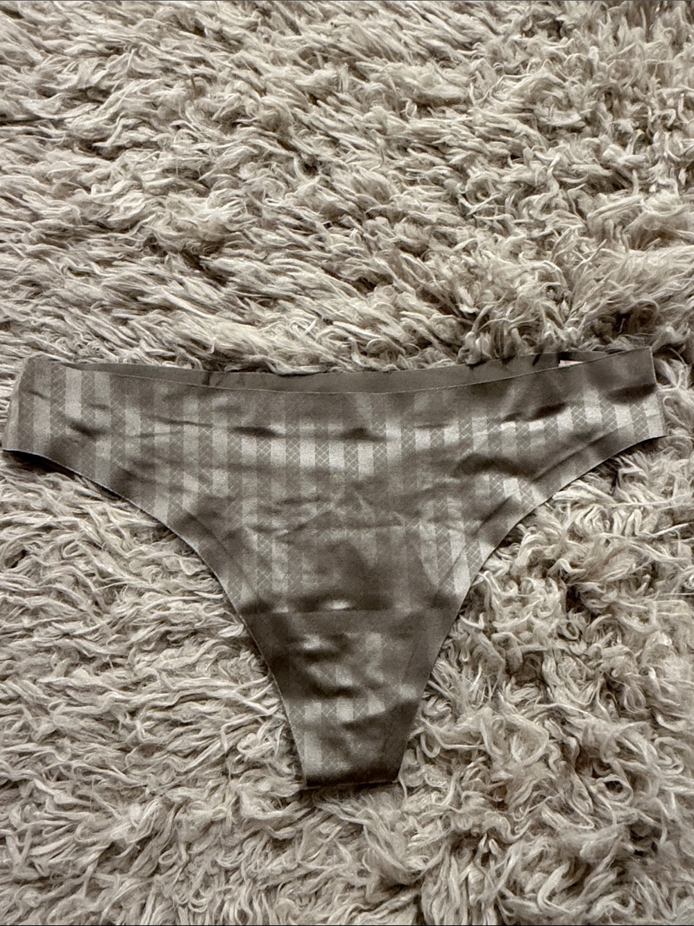 NWOT VTG Victoria's Secret Incredible Sexy Satin No Show Thong Panty Small